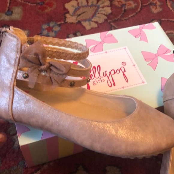 EUC Jellypop Marybeth Flats with Memory Foam - Picture 3 of 9